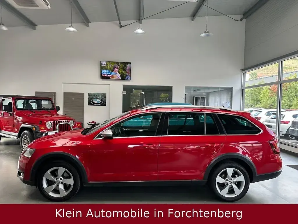 Gebraucht Skoda Octavia Scout Scout 4x4 184 PS (135 kW) 2018 Rot Kombi