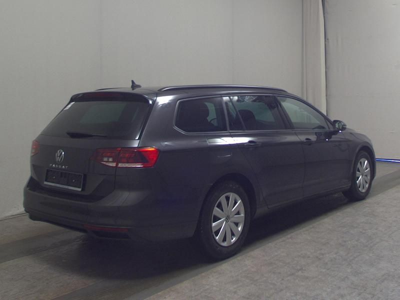 Gebraucht VW Passat 150 PS (110 kW) 2020 Grau