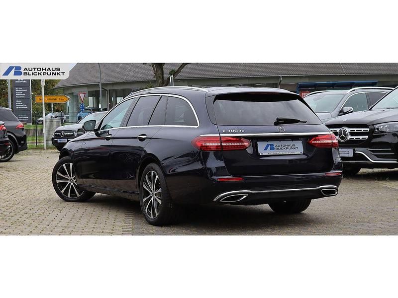 Gebraucht Mercedes E300 306 PS (225 kW) 2022 Nautikblau (metallic) Kombi