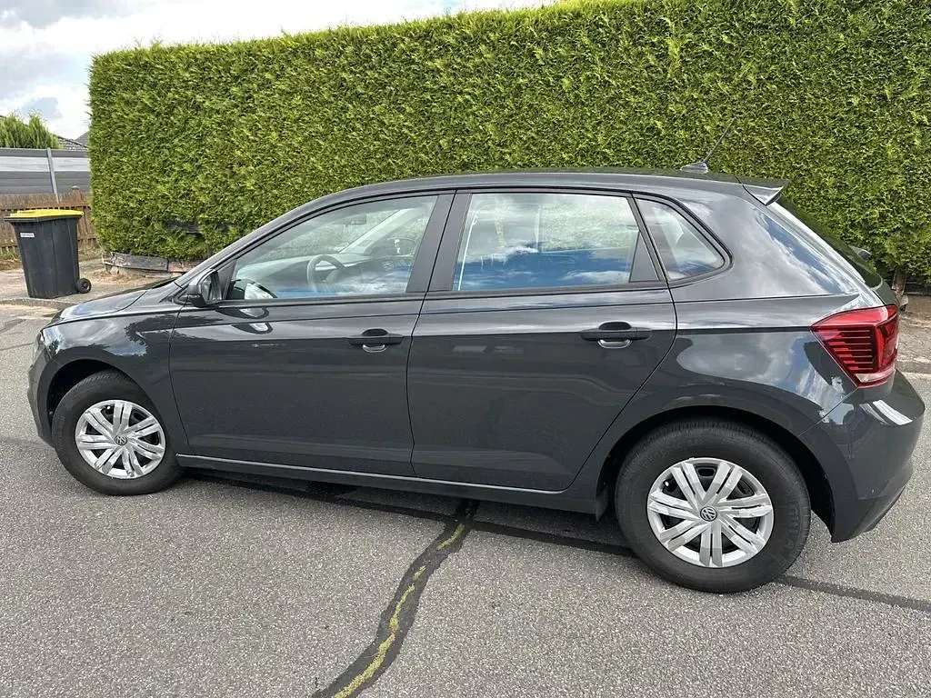 Gebraucht VW Polo Trendline 65 PS (47 kW) 2019 Grau Kleinwagen