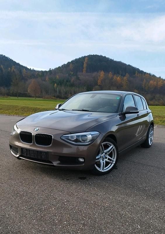 Gebraucht BMW 116 116 PS (85 kW) 2013 Braun Kleinwagen
