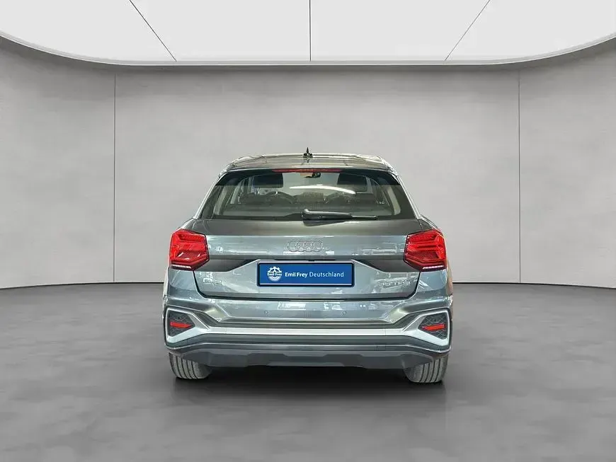 Gebraucht Audi Q2 S-Line 150 PS (110 kW) 2025 Daytona gray pearl effect SUV