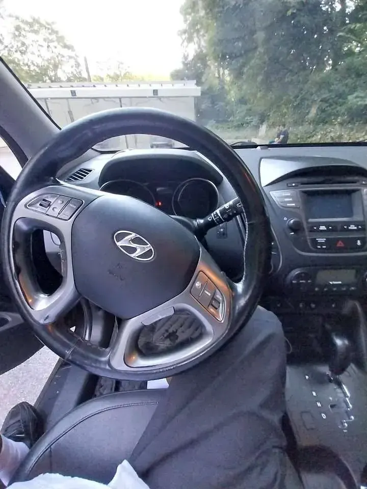 Gebraucht Hyundai ix35 166 PS (122 kW) 2014 Schwarz SUV