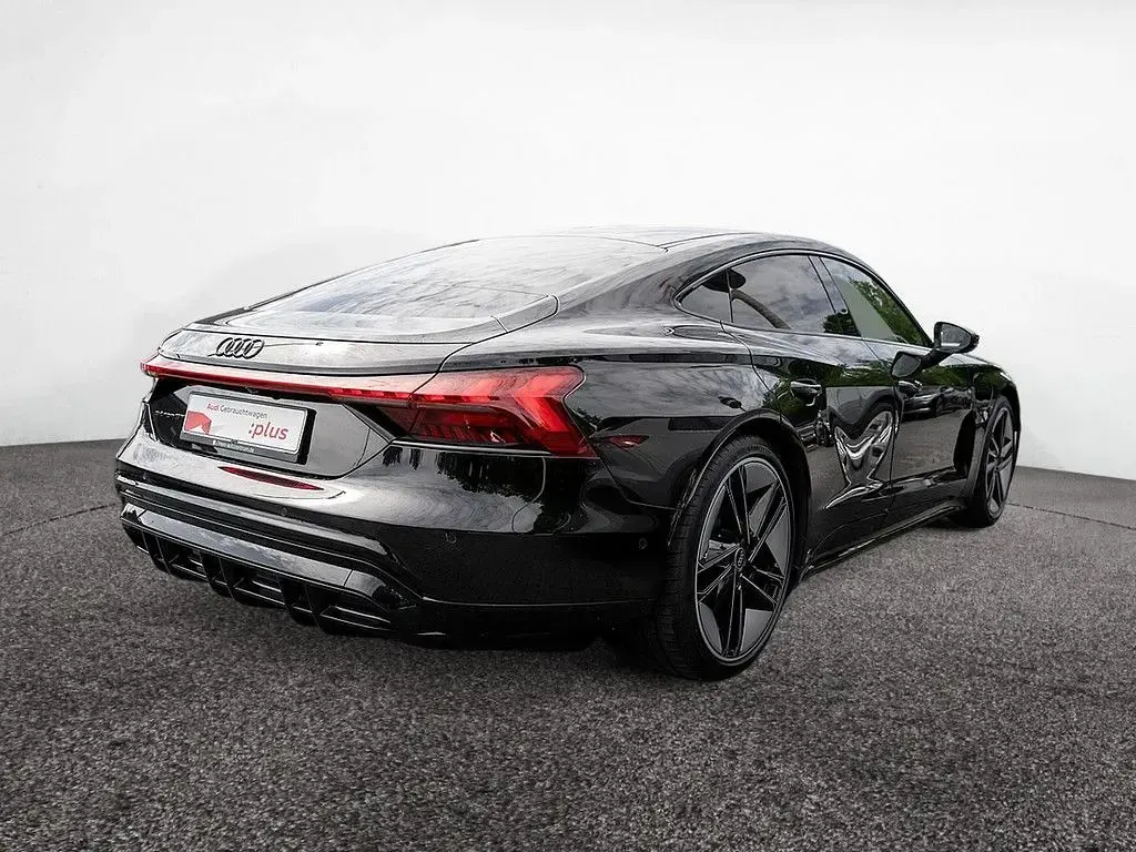 Gebraucht Audi e-tron GT quattro Sport 350 kW (476 PS) 2024 Mythosschwarz Limousine