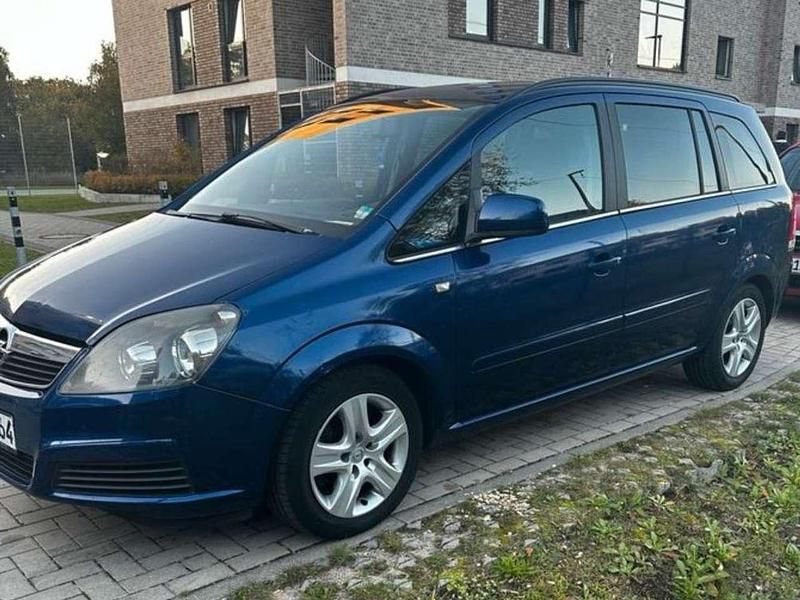 Blau Gebraucht 2010 Opel Zafira Van / Kleinbus | 3.000 € (Etwas zu teuer) - Bild 1/4