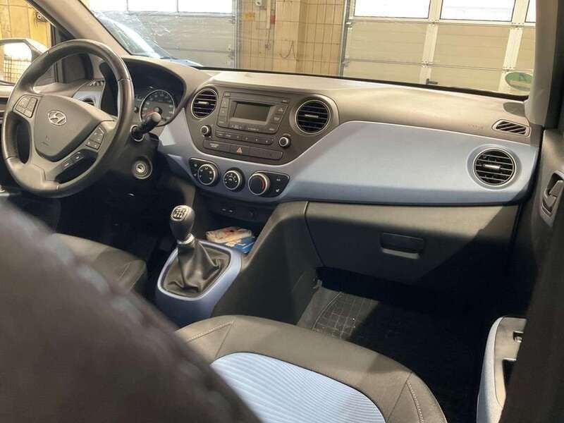 Weiß Gebraucht 2017 Hyundai i10 Trend Kleinwagen | 8.000 € (Guter Preis) - Bild 1/4