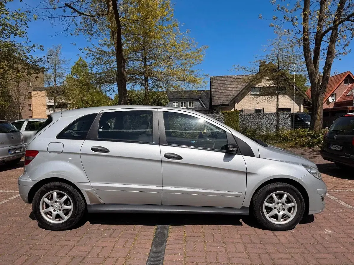 Gebraucht Mercedes B170 116 PS (85 kW) 2007 Grau Van / Kleinbus