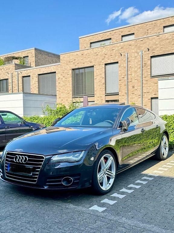 Schwarz Gebraucht 2011 Audi A7 Sportback S-Line Kleinwagen | 14.900 € (Superpreis) - Bild 1/4