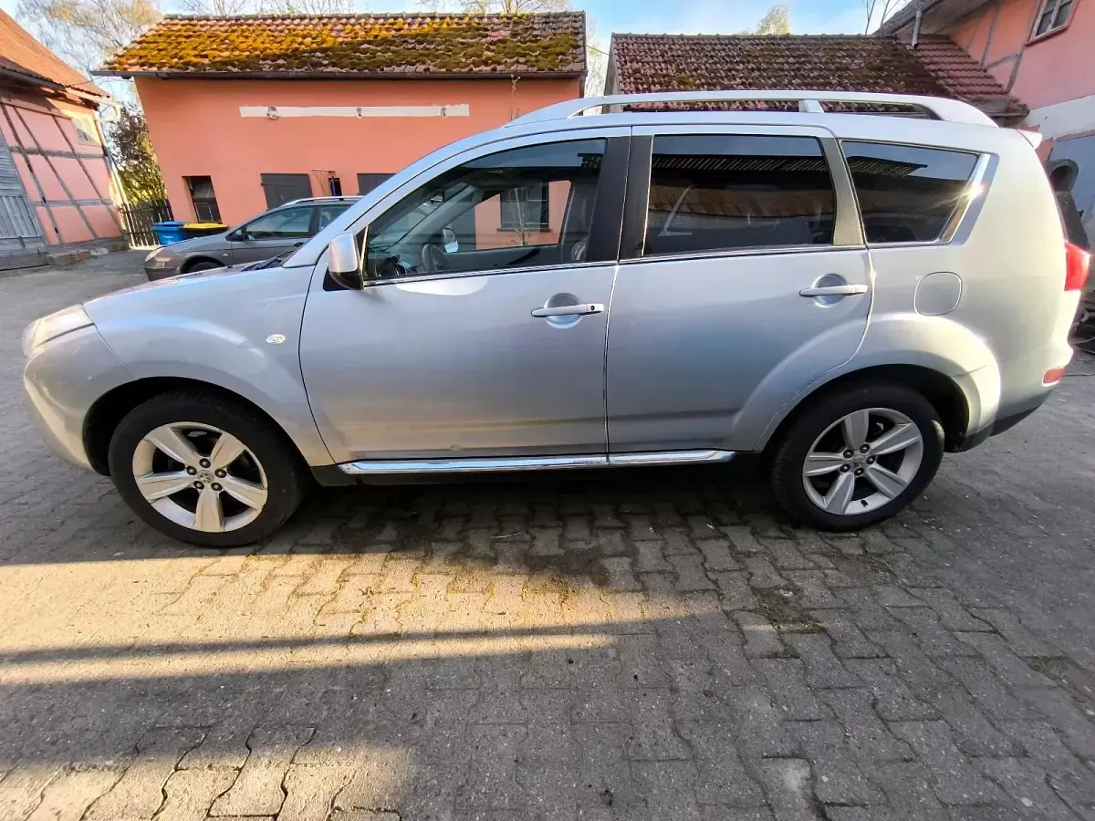 Gebraucht Peugeot 4007 Sport 156 PS (114 kW) 2007 Silber SUV