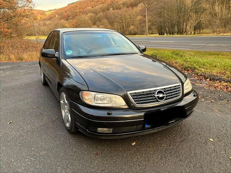Gebraucht Opel Omega Sport 211 PS (155 kW) 2000 Schwarz Limousine