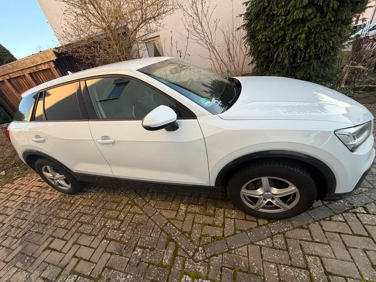 Używany Audi Q2 116 KM (85 kW) 2017 Biały SUV