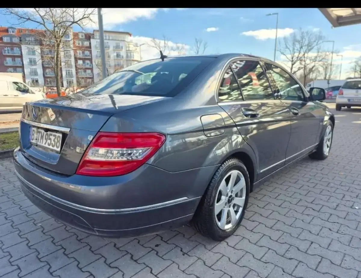 Gebraucht Mercedes C200 Classic 102 PS (75 kW) 2008 Grau Limousine