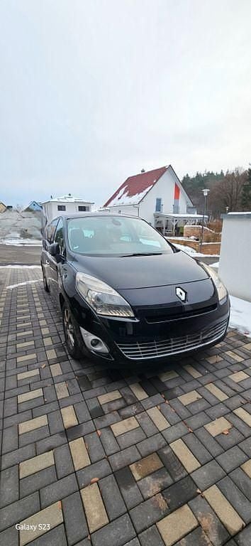 Schwarz Gebraucht 2011 Renault Grand Scénic III Bose Edition Van / Kleinbus | 4.300 € (Fairer Preis) - Bild 1/4