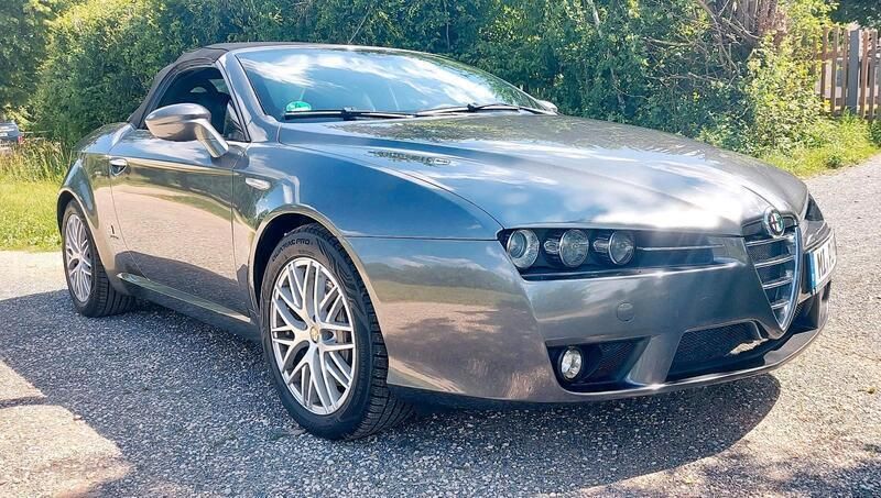Grau Gebraucht 2006 Alfa Romeo Spider Cabrio | 14.500 € (Superpreis) - Bild 1/4