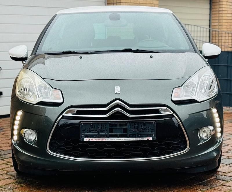 Gebraucht Citroën DS3 111 PS (81 kW) 2010 Grau Kleinwagen