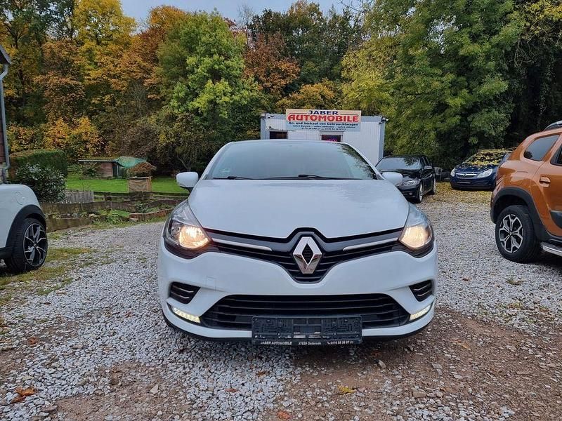 Gebraucht Renault Clio IV 73 PS (53 kW) 2018 Weiß Limousine
