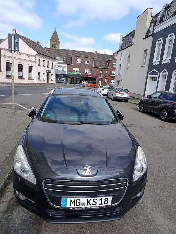 Schwarz Gebraucht 2011 Peugeot 508 GT Kombi | 7.500 € (Etwas zu teuer) - Bild 1/4
