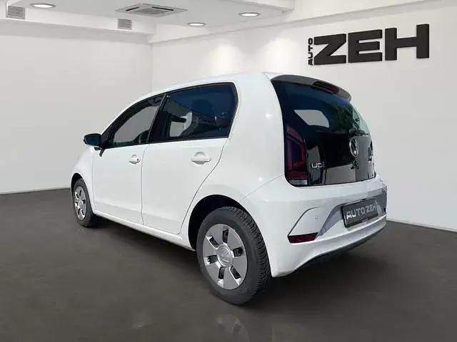 Second-hand VW up! 65 CP (47 kW) 2022 Alb Hatchback
