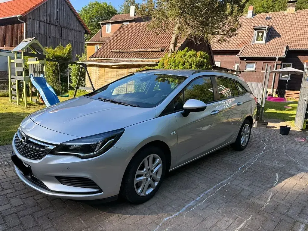 Gebraucht Opel Astra 136 PS (100 kW) 2018 Silber Kombi