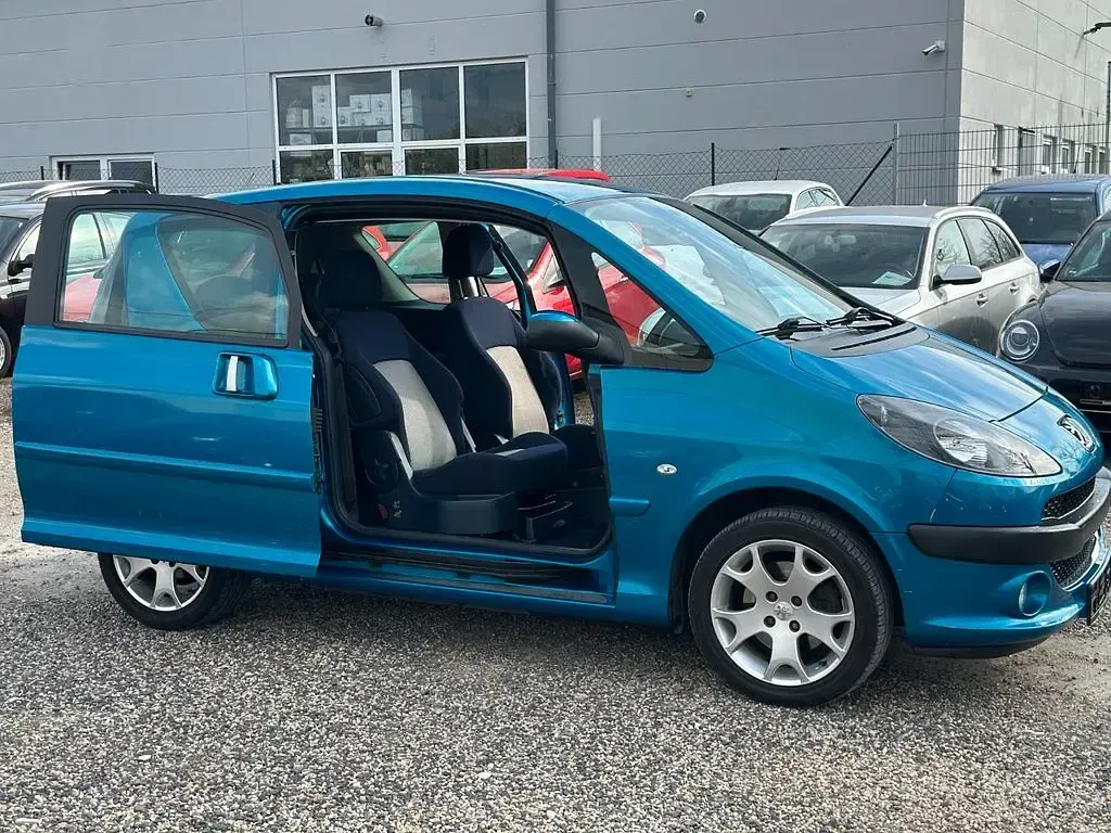 Gebraucht Peugeot 1007 Premium 109 PS (80 kW) 2005 Blau Van / Kleinbus