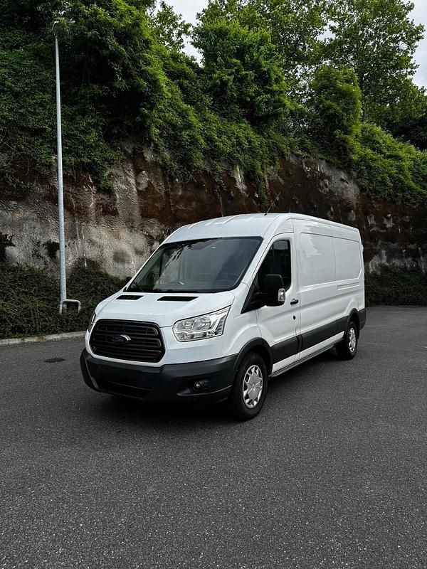 Gebraucht Ford Transit 131 PS (96 kW) 2017 Weiß Van / Kleinbus