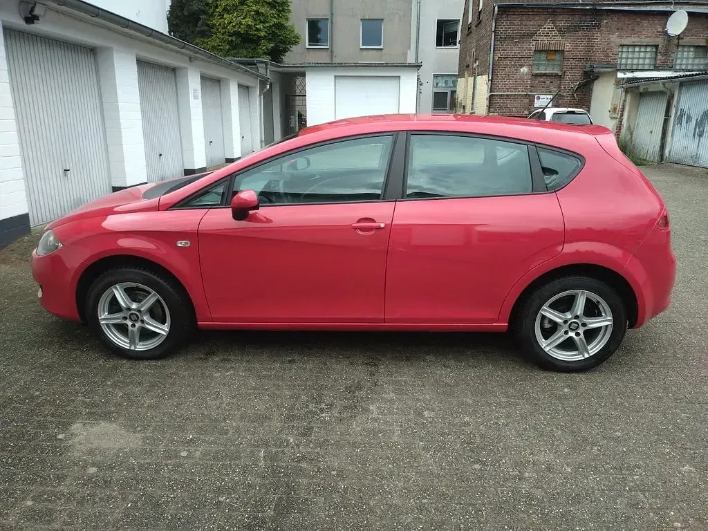 Brugt Seat Leon Reference 102 HK (75 kW) 2005 Rød Hatchback