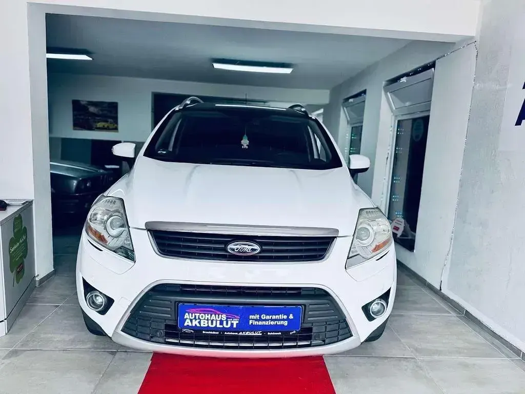 Gebraucht Ford Kuga Titanium 136 PS (100 kW) 2009 Weiß SUV
