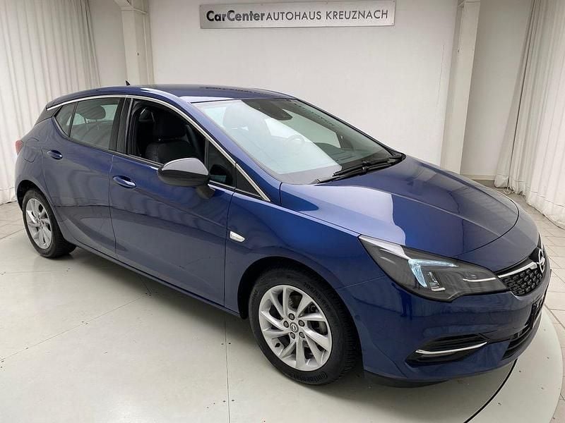 Blau Gebraucht 2021 Opel Astra Elegance Limousine | 14.500 € (Teuer) - Bild 1/4