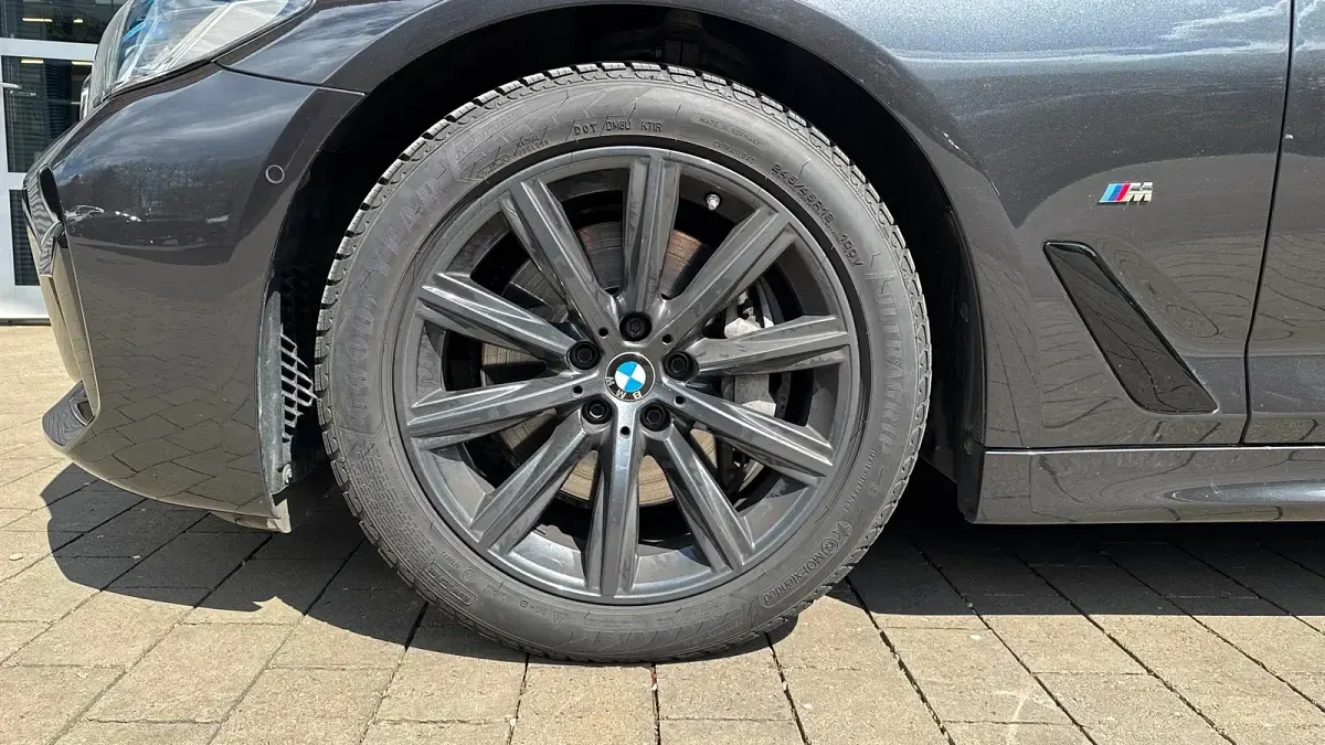 Gebraucht BMW 540 Efficient Dynamics 340 PS (250 kW) 2022 Sophistograu brillanteffekt Kombi