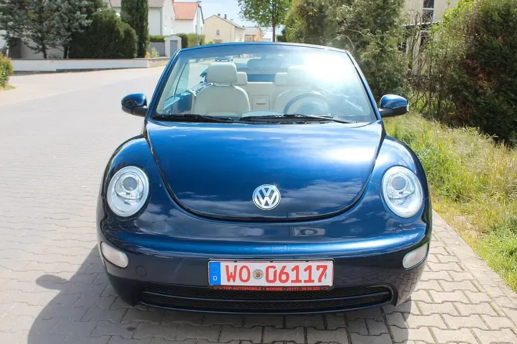Gebraucht VW New Beetle 101 PS (74 kW) 2003 Blau Kleinwagen