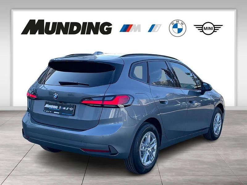 Neu BMW 218 136 PS (100 kW) 2026 Grau Van / Kleinbus