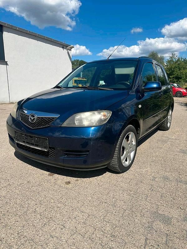 Blau Gebraucht 2004 Mazda 2 Comfort Kleinwagen | 1.699 € (Fairer Preis) - Bild 1/4