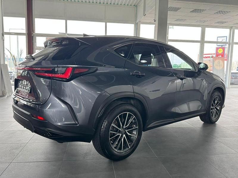 Gebraucht Lexus NX350h 243 PS (178 kW) 2021 Grau SUV