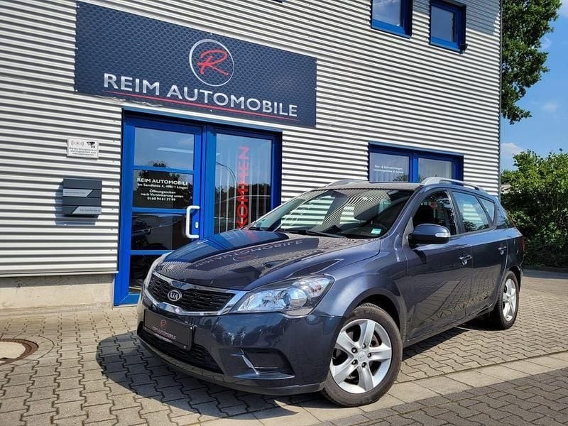 Gomeragrau met. Gebraucht 2011 Kia Ceed Sportswagon Spirit Kombi | 3.350 € (Fairer Preis) - Bild 1/4