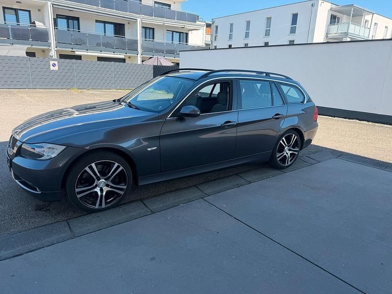 Second-hand BMW 325 197 CP (144 kW) 2007 Gri Break