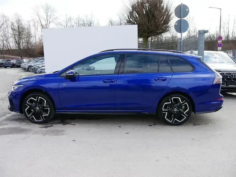 Neu VW Golf VIII R-line 2026 Blau Kombi