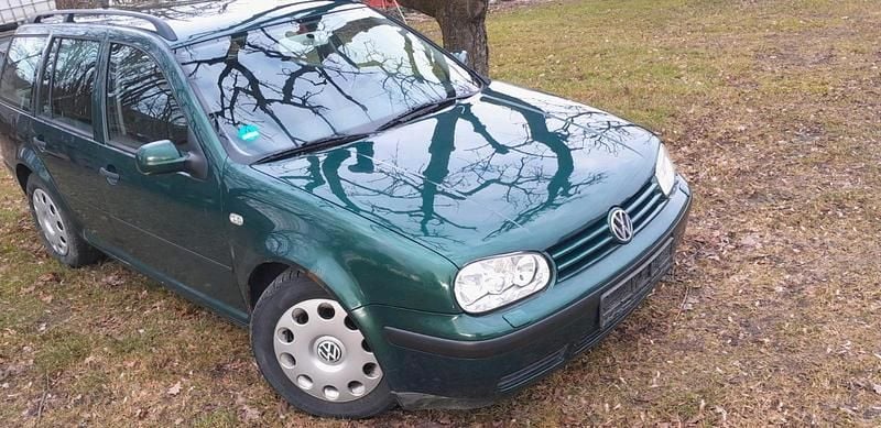 Gebraucht VW Golf IV 101 PS (74 kW) 2001 Grün Kombi