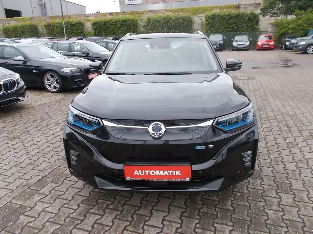 Neu KGM Korando 139 kW (190 PS) 2025 Schwarz SUV