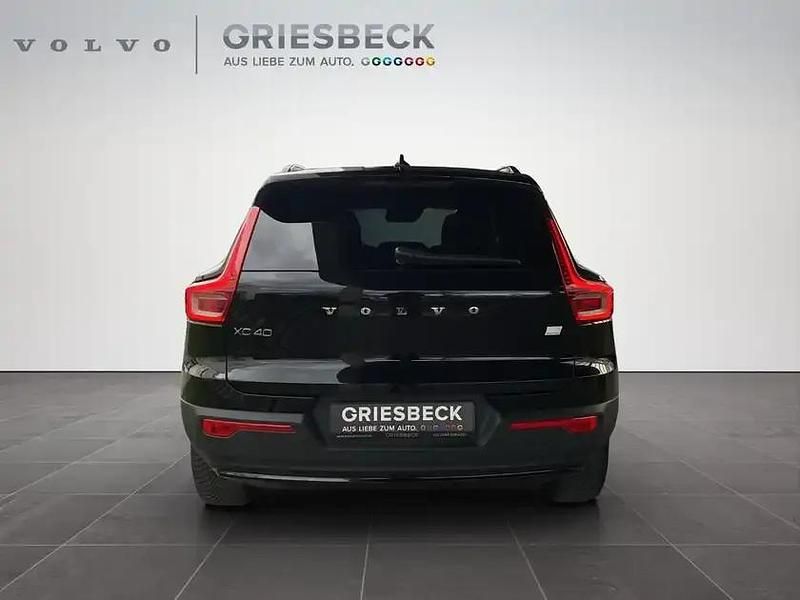 Gebraucht Volvo C40 191 kW (261 PS) 2022 Onyx black / metallic SUV