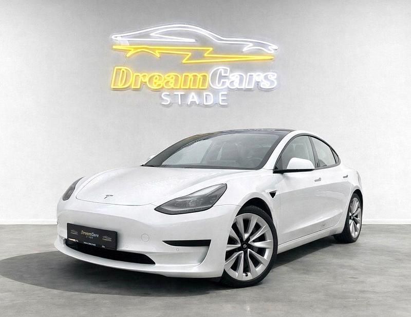 Gebraucht Tesla Model 3 Standard Range 239 kW (325 PS) 2021 Weiß Limousine