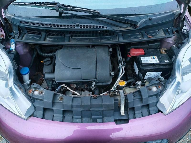 Gebraucht Peugeot 107 65 PS (47 kW) 2013 Andere farben Kleinwagen