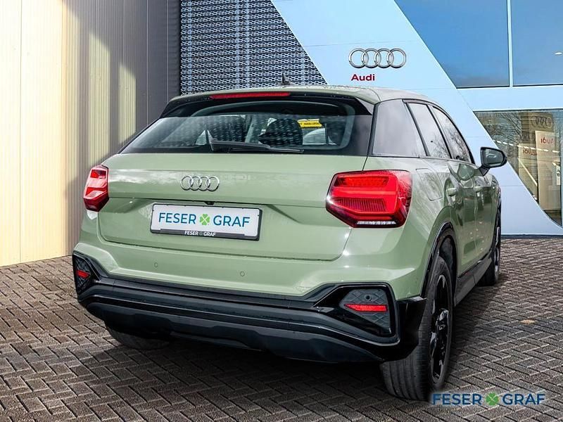 Gebraucht Audi Q2 Ambiente 150 PS (110 kW) 2021 Apfelgrün metallic SUV