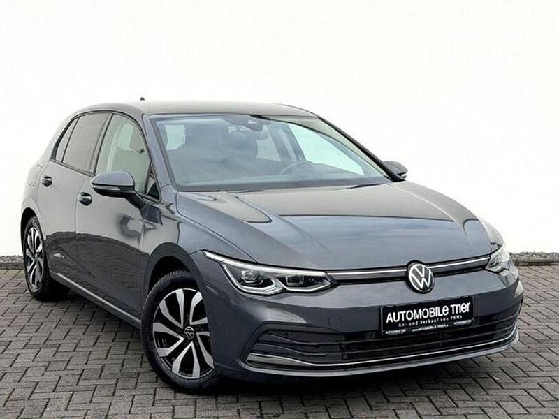 Gebraucht VW Golf VIII 150 PS (110 kW) 2023 Grau Limousine