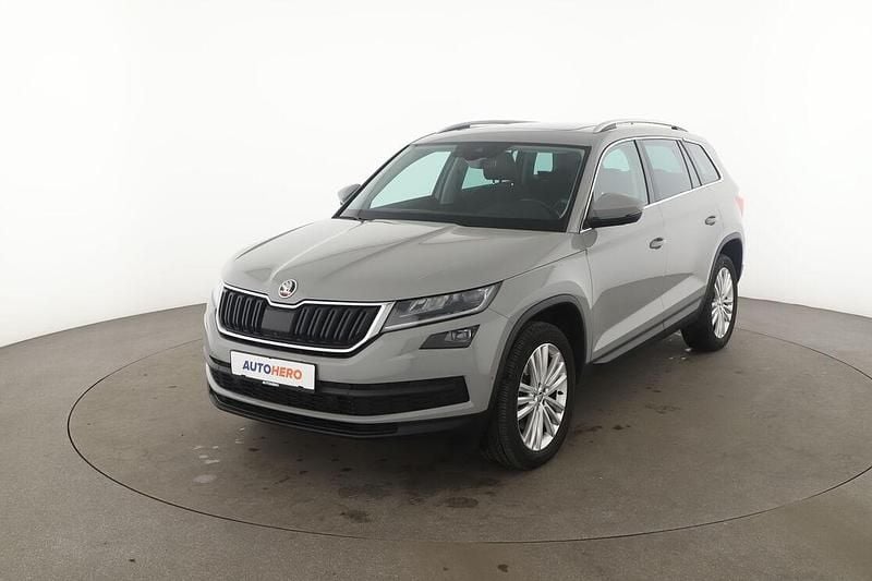 Grau Gebraucht 2019 Skoda Kodiaq Style SUV | 28.640 € (Fairer Preis) - Bild 1/3