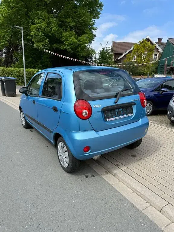 Gebraucht Chevrolet Matiz 52 PS (38 kW) 2009 Blau Kleinwagen