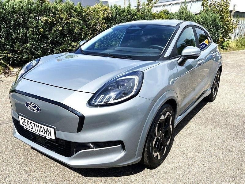 Silber Neu 2025 Ford Puma Gen-E Premium SUV | 34.480 € (Fairer Preis) - Bild 1/4