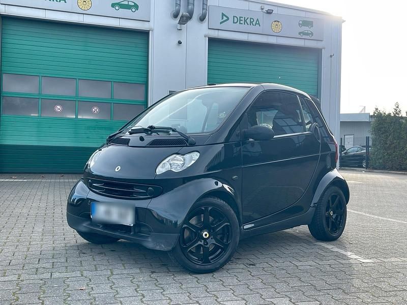 Schwarz Gebraucht 2002 Smart ForTwo Cabrio Cabrio | 2.300 € (Fairer Preis) - Bild 1/4