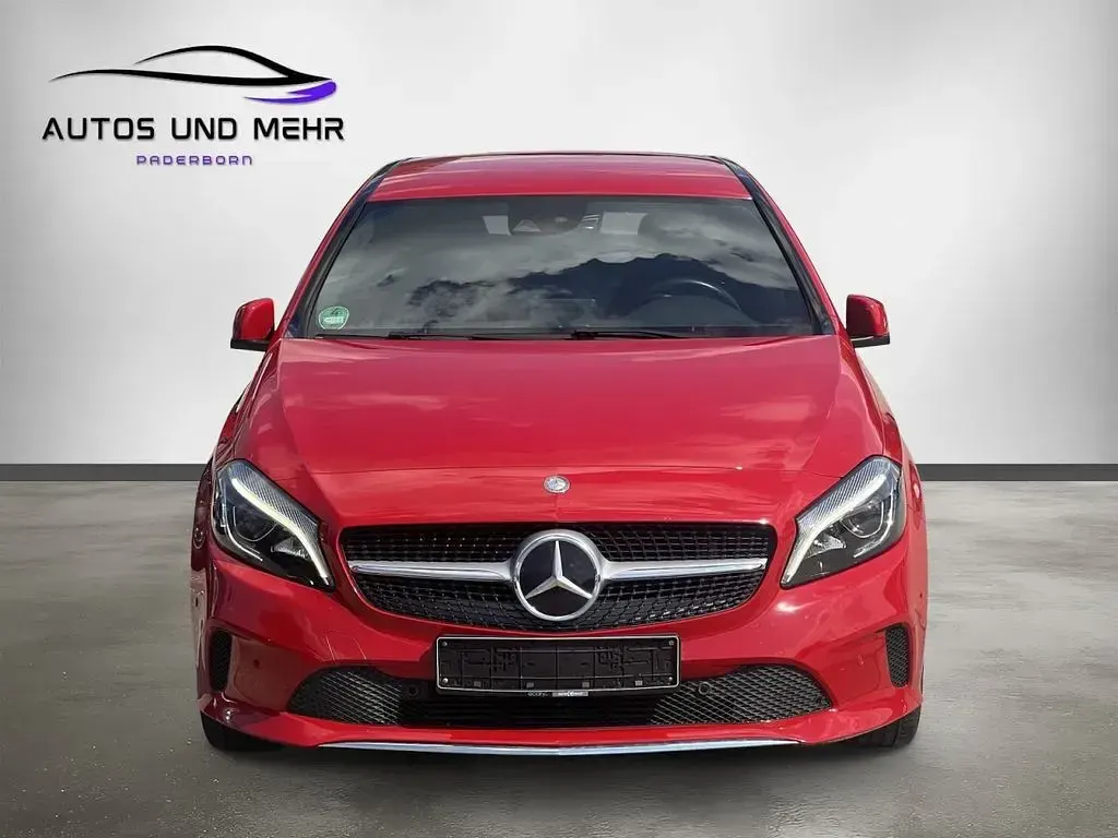 Gebraucht Mercedes A200 156 PS (114 kW) 2017 Rot Kleinwagen