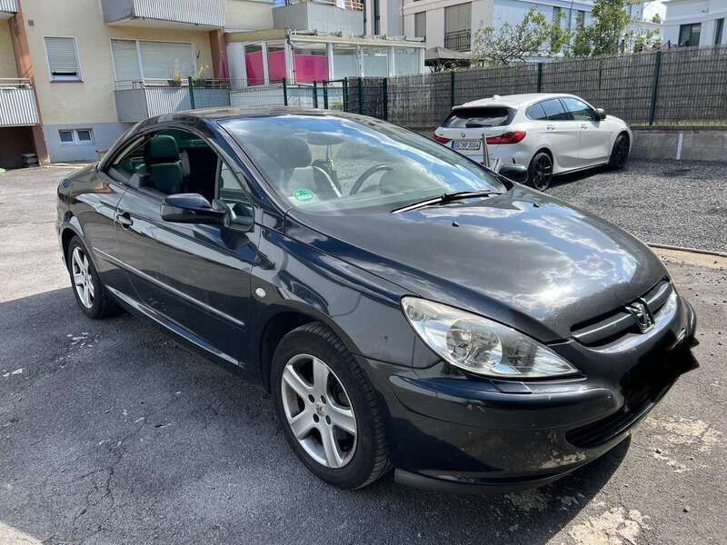 Schwarz Gebraucht 2004 Peugeot 307 CC Cabrio | 1.800 € (Guter Preis) - Bild 1/4