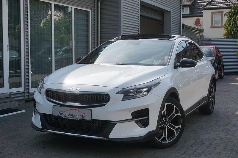 Weiß Gebraucht 2022 Kia XCeed Black Xdition SUV | 22.870 € (Fairer Preis) - Bild 1/3
